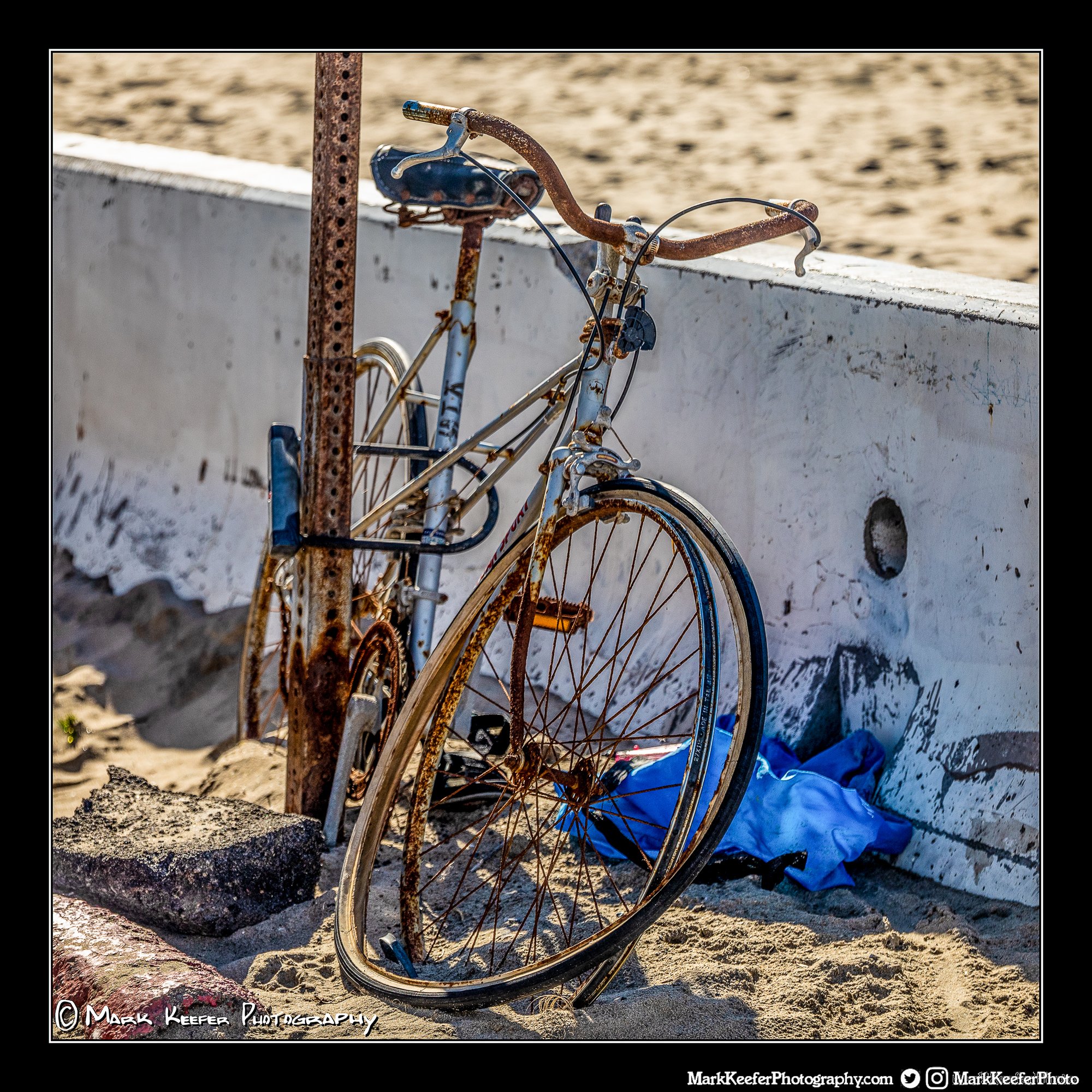 California San Diego Rusty Bike-.jpg