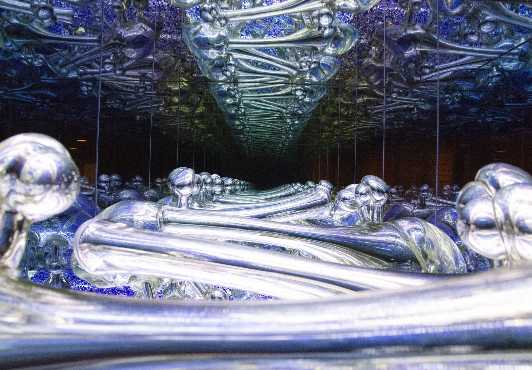 Glass Infinity