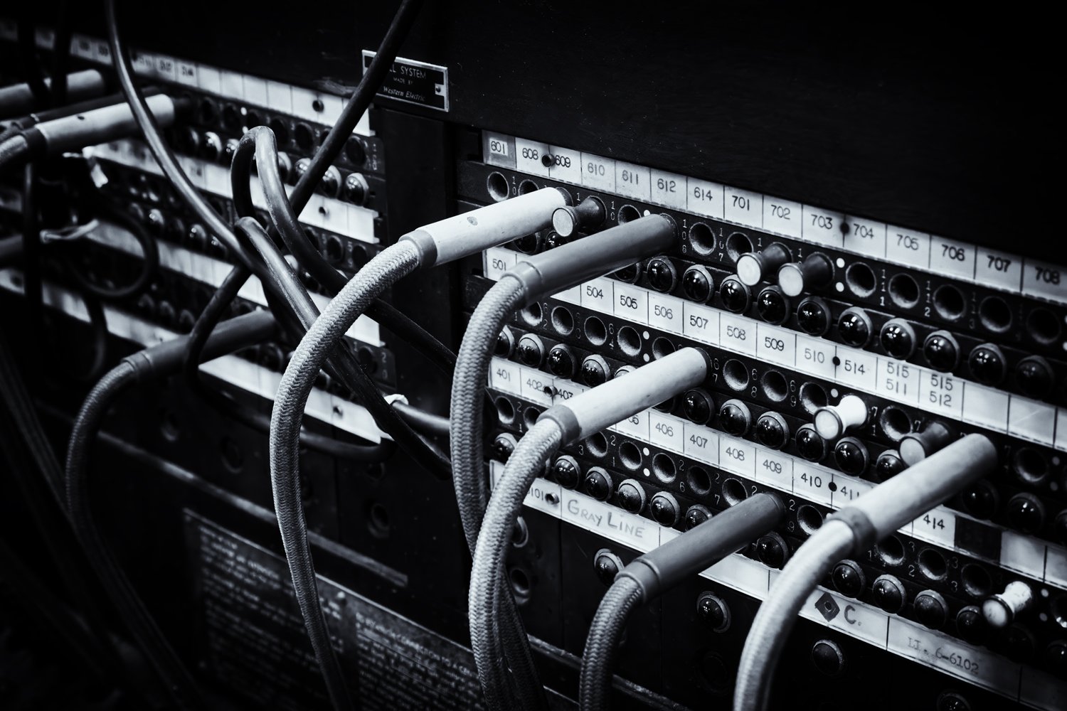 no-longer-in-service-please-contact-the-operator.jpg