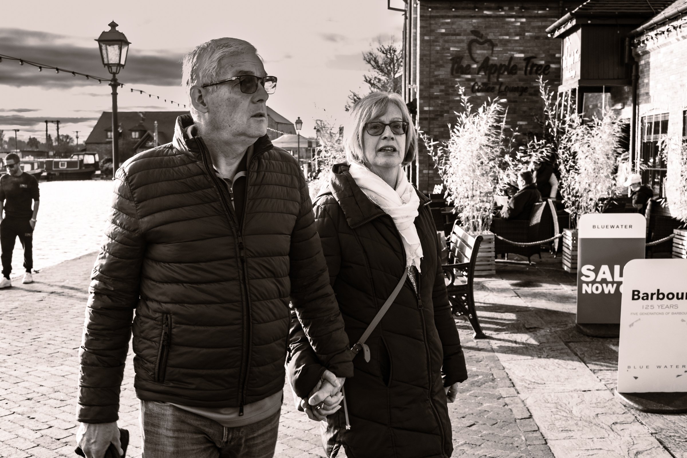StreetCoupleFF_F5069-788 (1 of 1).jpg